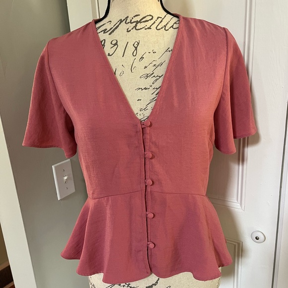 Timeless Topshop Short Sleeve, Mauve Colored Blouse. Size: 4. - Picture 3 of 11